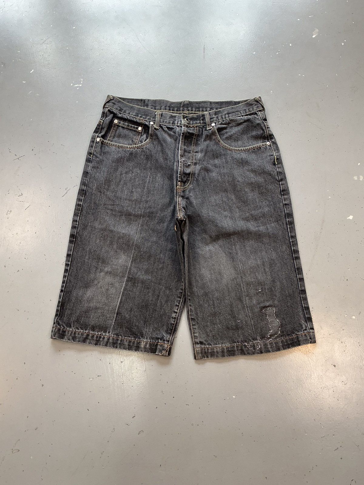 Japanese Brand × Vintage Vintage red monkey company1002 pocket embroidered denim jort Size US 36 / EU 52 - 2 Thumbnail