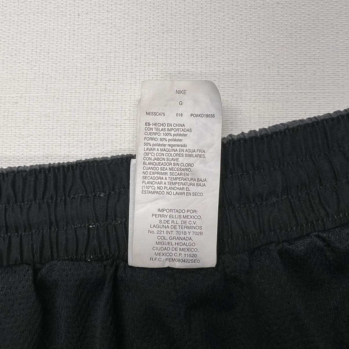 Nike Nike Shorts Gray Athletic Running Active Swoosh Logo Size US 34 / EU 50 - 9 Thumbnail