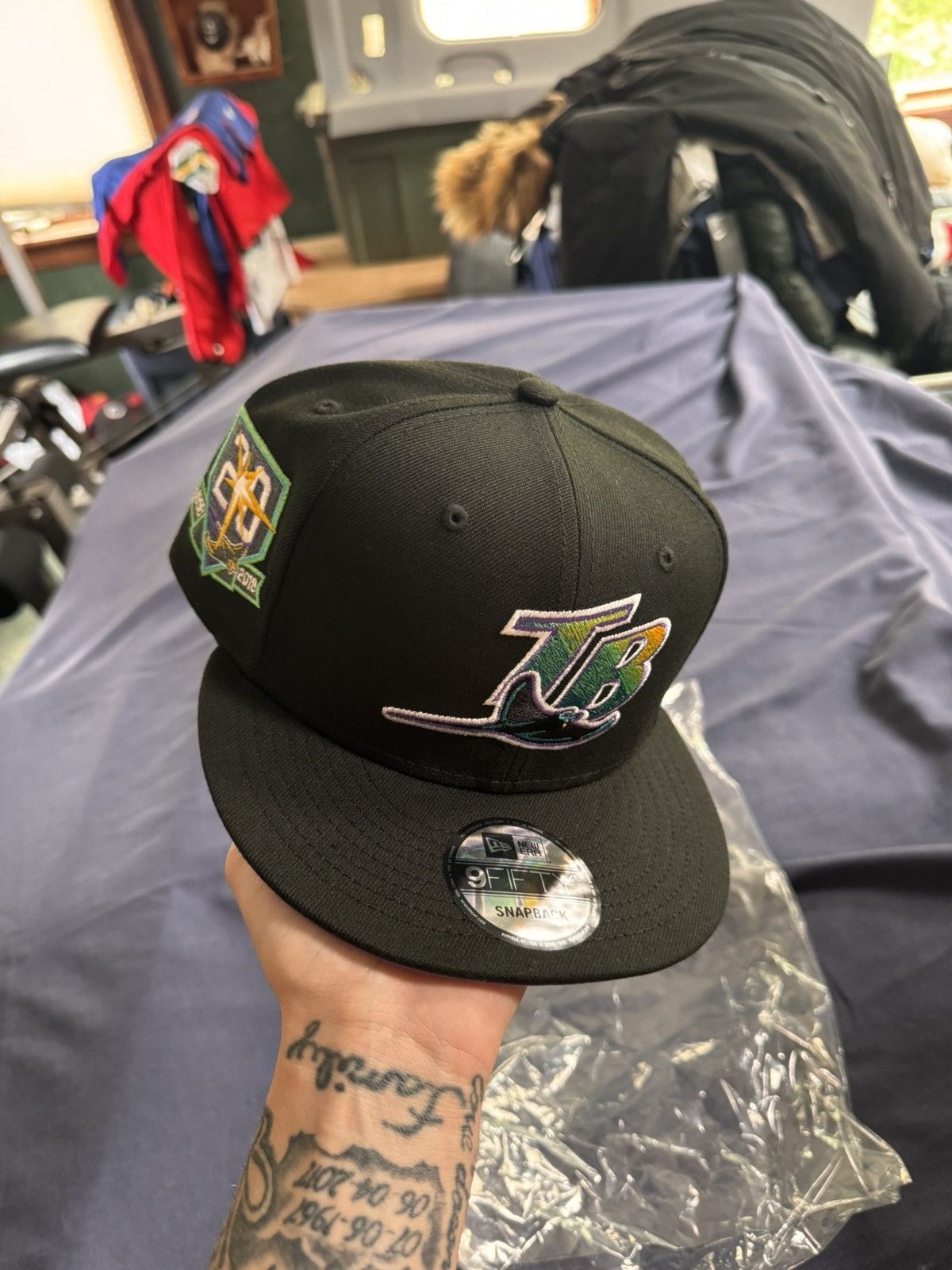 image of New Era 9Fifty Tampa Bay Devil Rays in Black, Men's