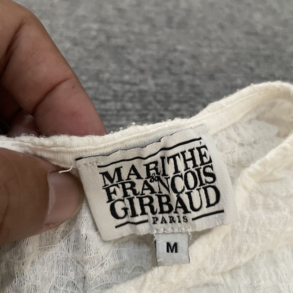 Marithe + Francois Girbaud Marithe Francois Girbaud White Textured Short Sleeve Blouse Size M / US 6-8 / IT 42-44 - 4 Thumbnail