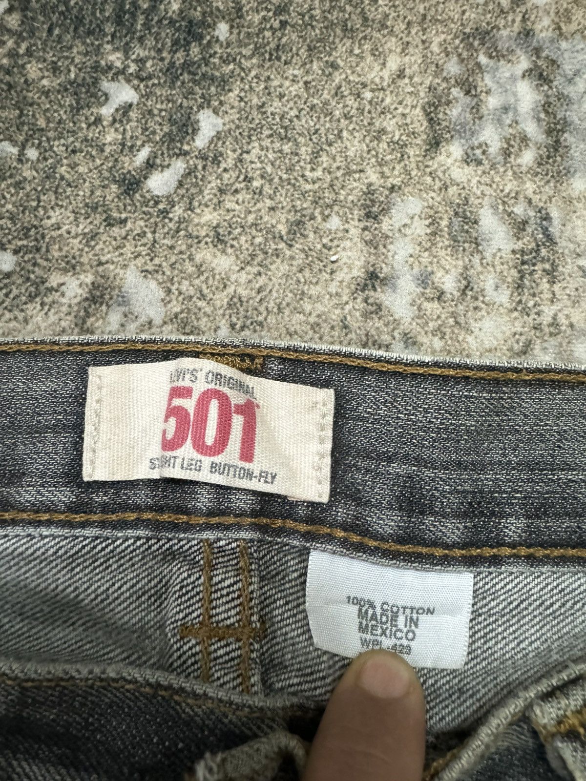 Levi's Levis 501 Distressed Button Denim Jeans Size US 32 / EU 48 - 8 Thumbnail