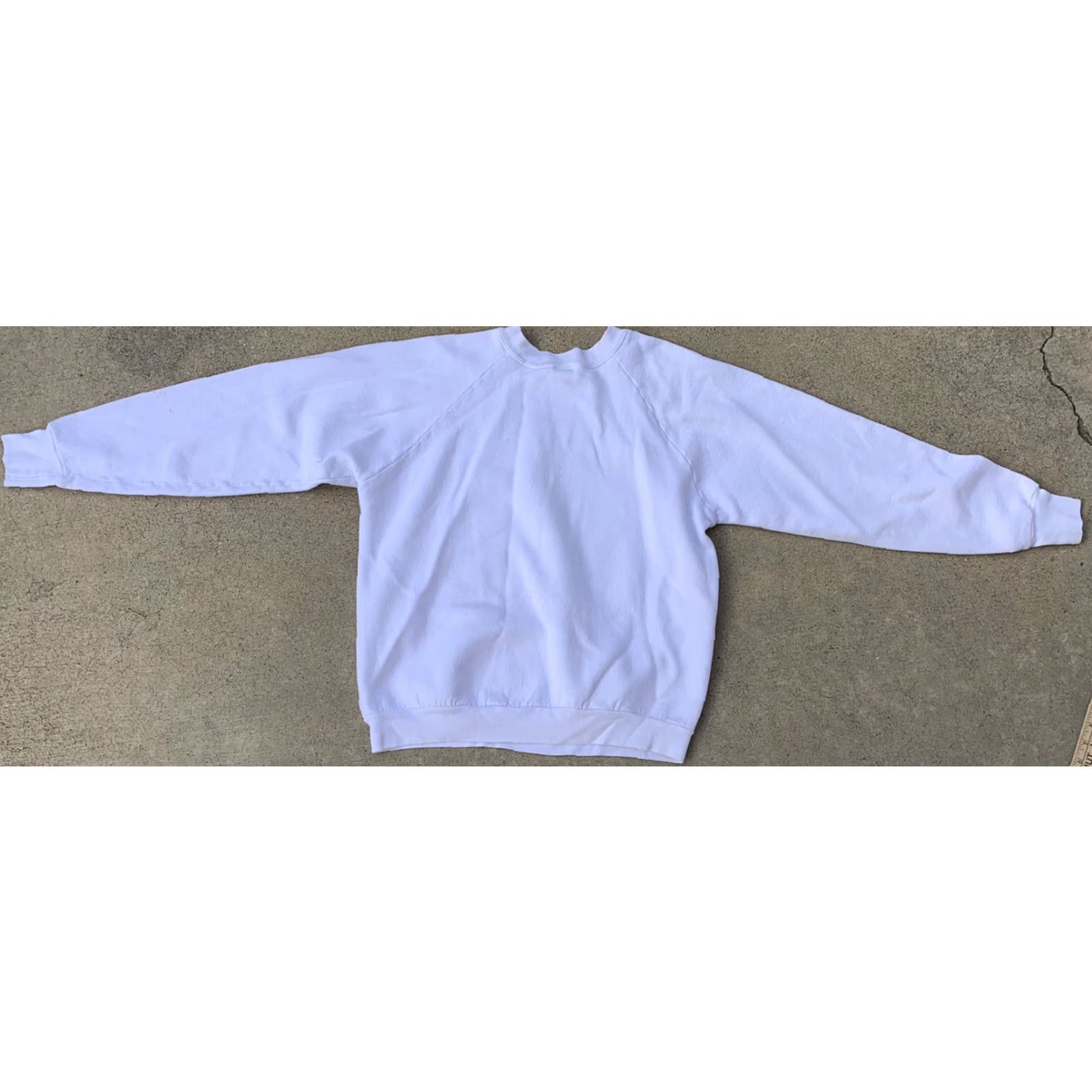 Vintage VINTAGE Don’t Worry Be Happy raglan sweatshirt 80s 90s 1980s Size M Mens White Graphic Sweatshirt Raglan Pullover Jumper Sweater Size US M / EU 48-50 / 2 - 5 Thumbnail