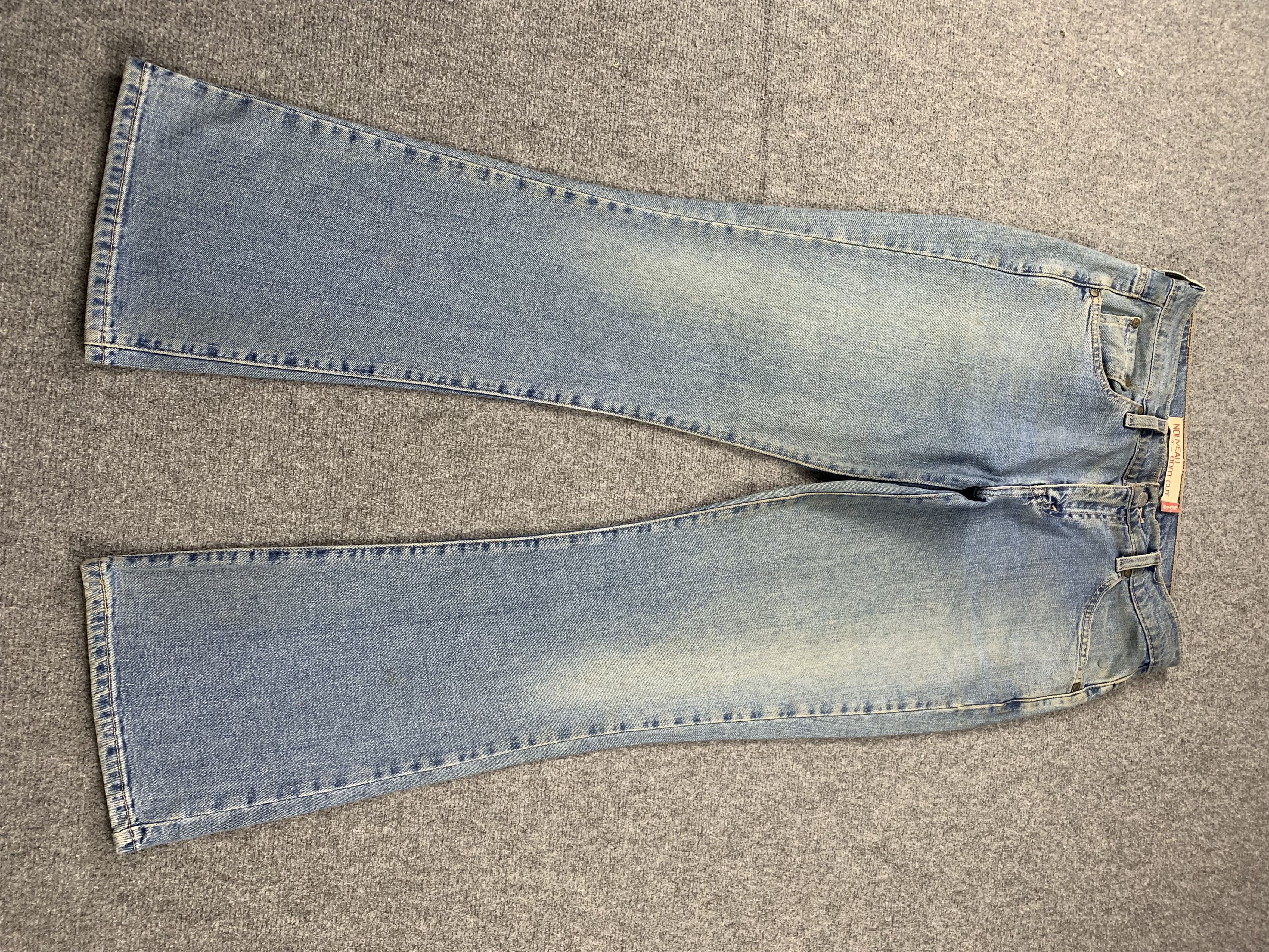 image of Levis 515 Flared Bootcut Bell Bottom Jeans in Blue Denim, Men's (Size 32)