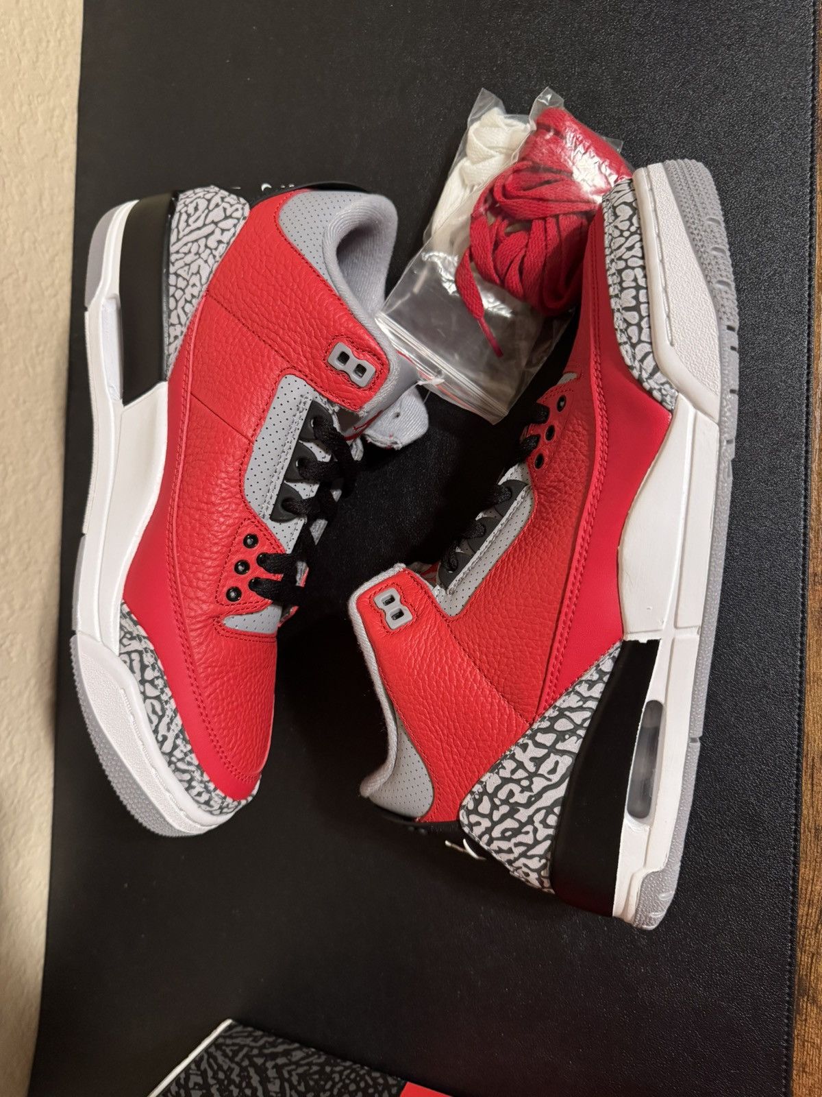 Jordan Brand Air Jordan 3 retro se Size US 9.5 / EU 42-43 - 2 Thumbnail