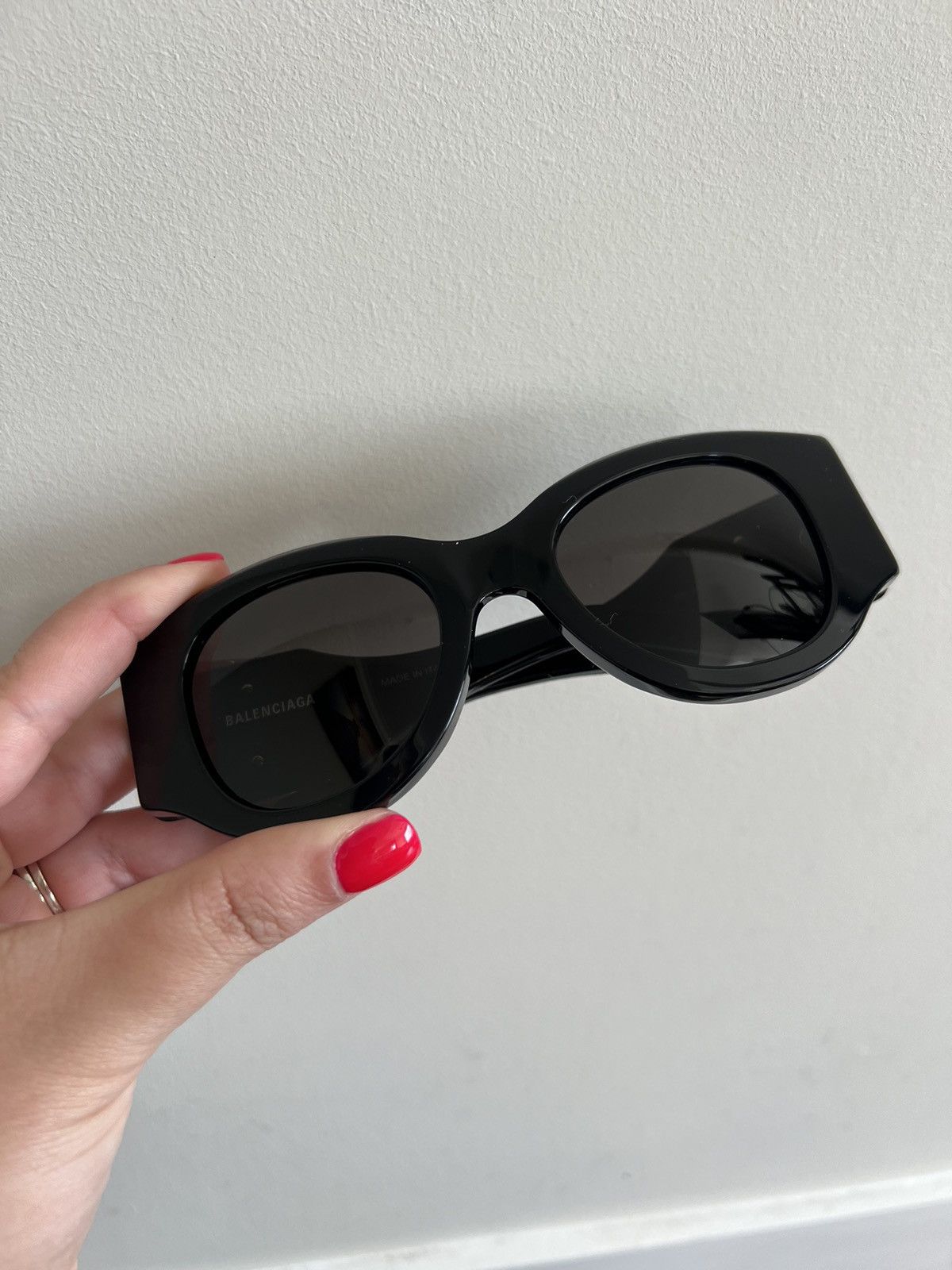 Balenciaga BALENCIAGA PARIS Gold BB Logo Sunglasses Celebrity Worn Size ONE SIZE - 2 Thumbnail