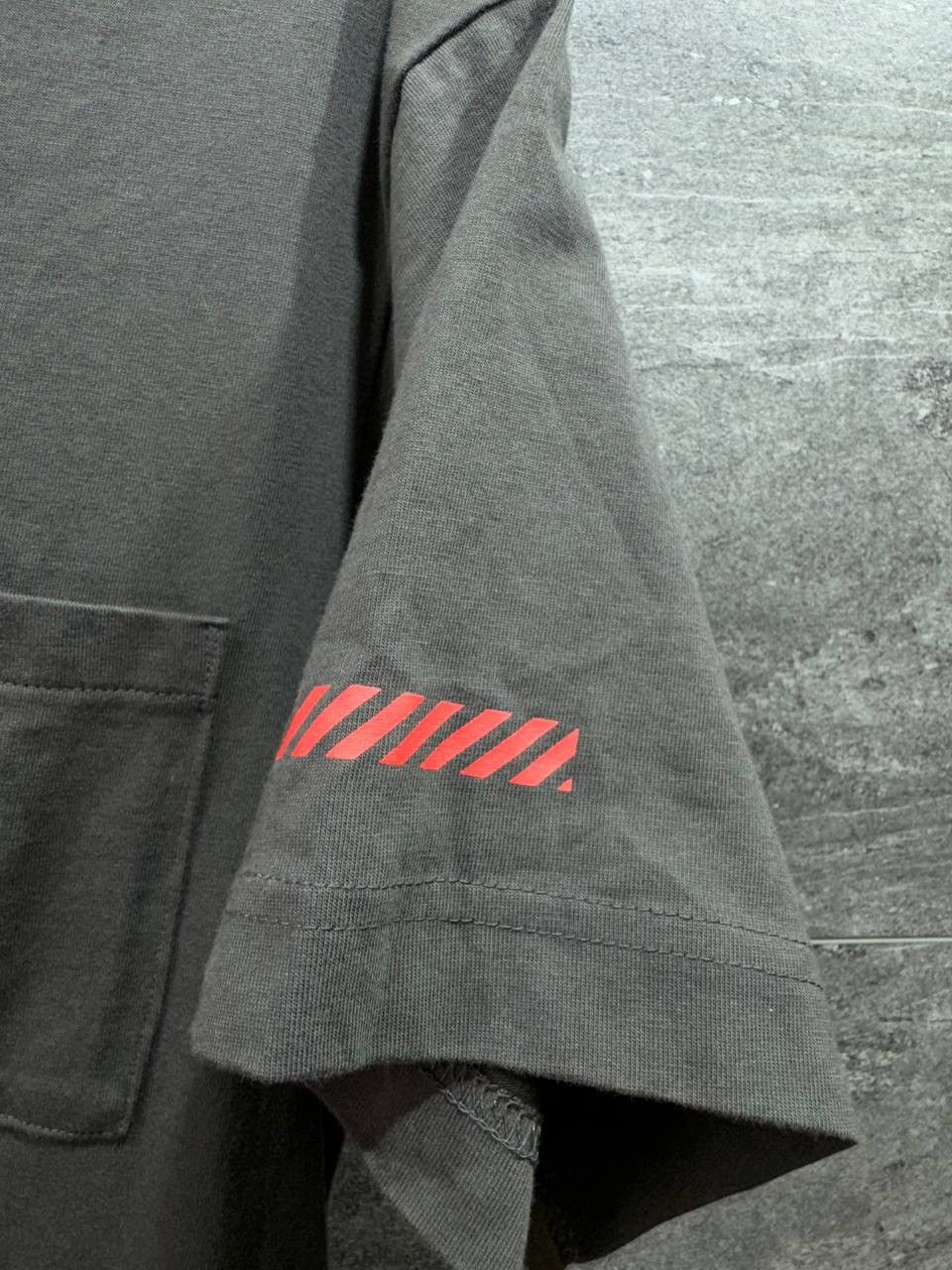 Uniqlo Uniqlo UT x Eva-01 Neon Genesis Evangelion T-Shirt Rare Size US M / EU 48-50 / 2 - 4 Thumbnail