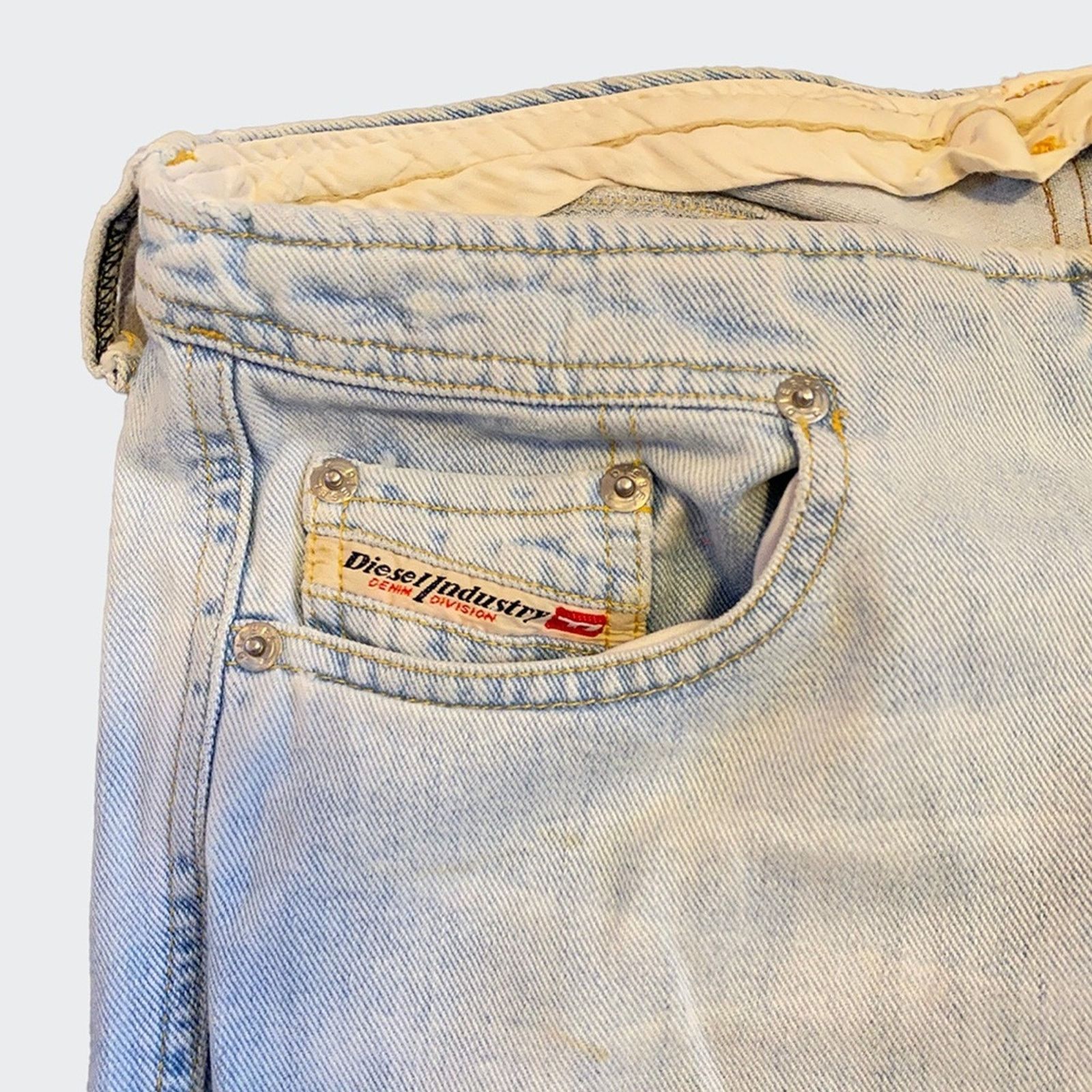 Diesel ARCHIVE Y2K Diesel Ultra Low Rise Jeans Made in Italy 28 Size 28" / US 6 / IT 42 - 9 Thumbnail