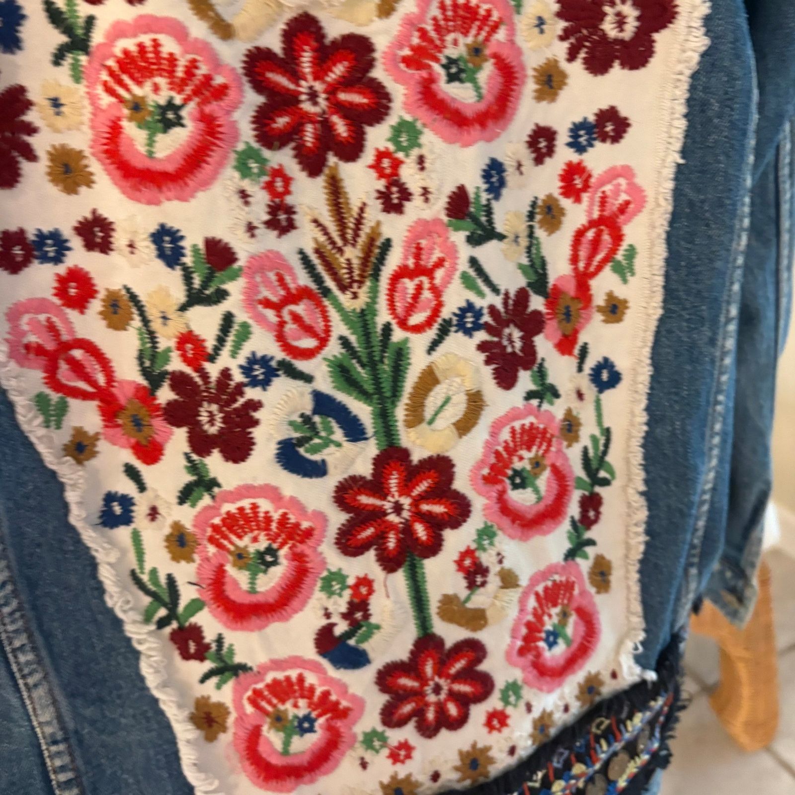 Zara Zara TRF Trafaluc Embroidered Oversized Denim Jacket M Size M / US 6-8 / IT 42-44 - 7 Thumbnail