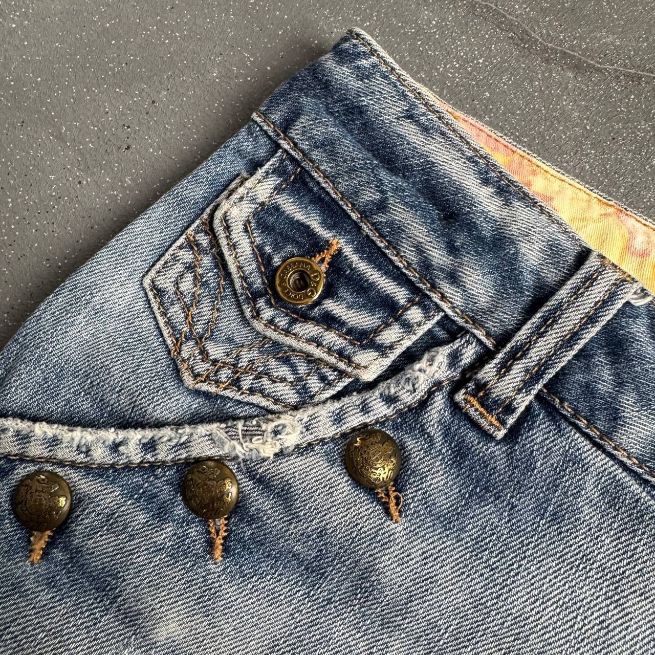 Dolce & Gabbana × Vintage D&G Dolce & Gabbana Vintage Mini Skirt Size 27" / US 4 / IT 40 - 9 Thumbnail