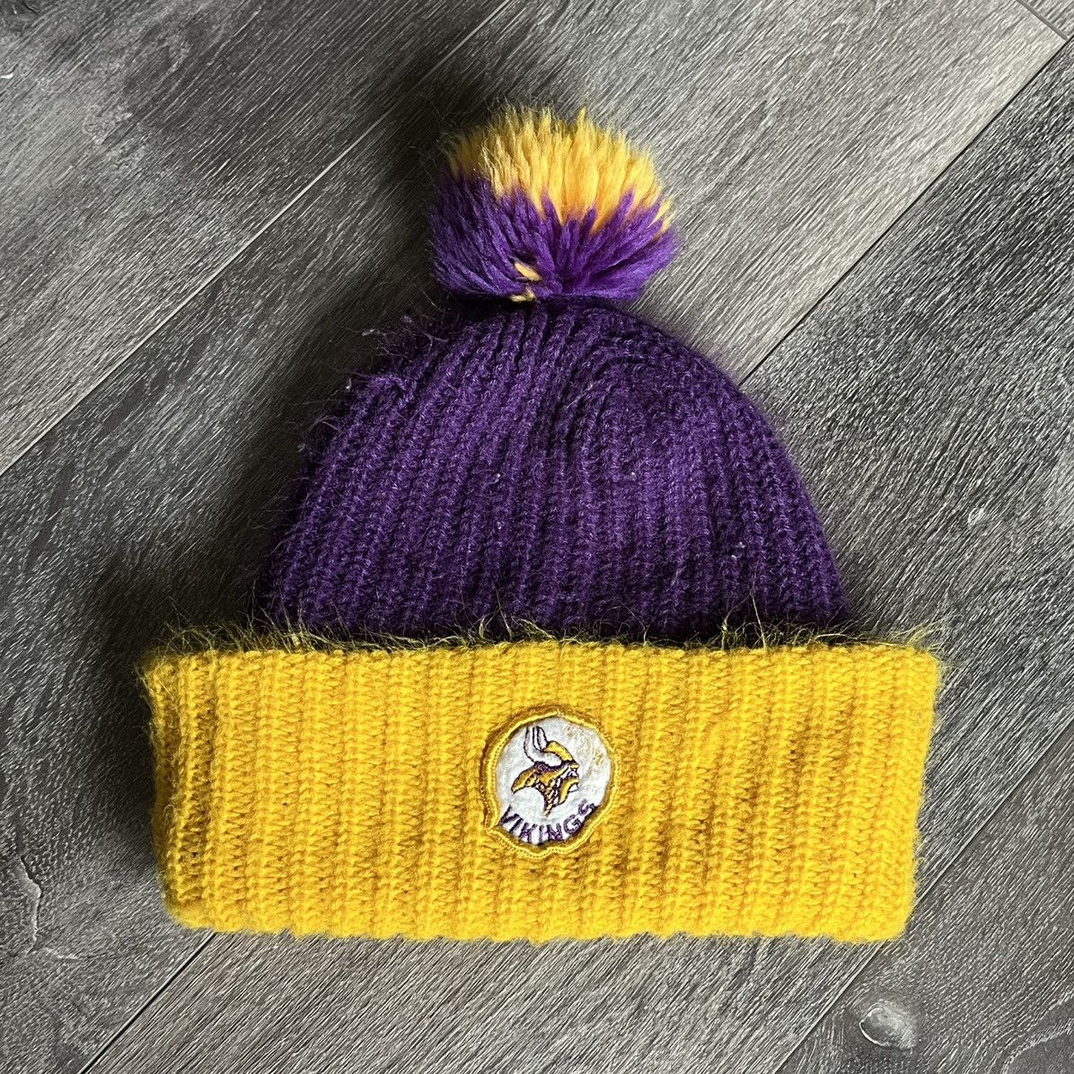 NFL Vintage 1970s NFL Minnesota Vikings Puff 2 Tone Beanie Wool Size ONE SIZE - 1 Thumbnail