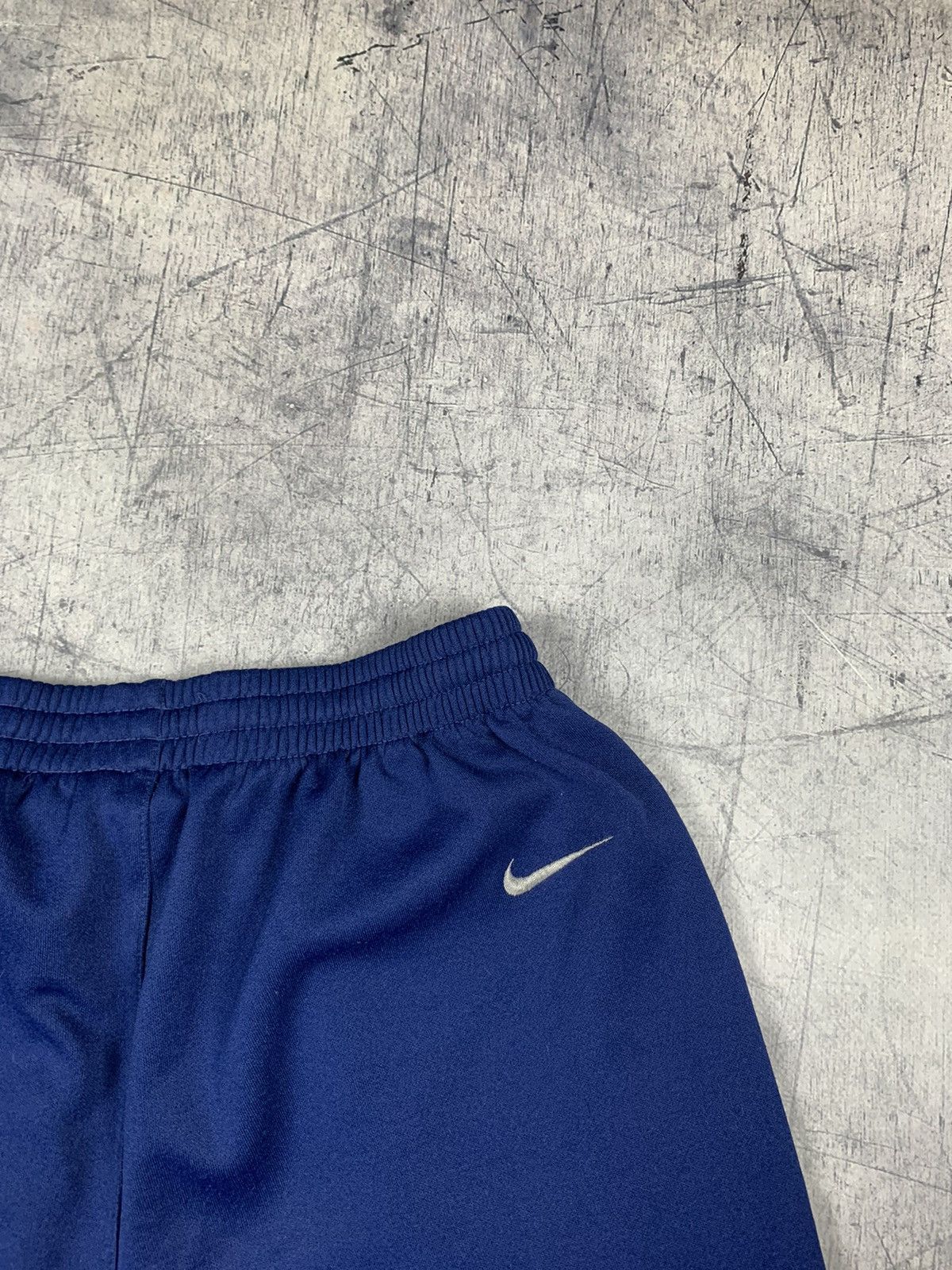 Nike Vintage Nike Retro Basketball Shorts 90’s Top Size M Blue Size US 32 / EU 48 - 6 Thumbnail
