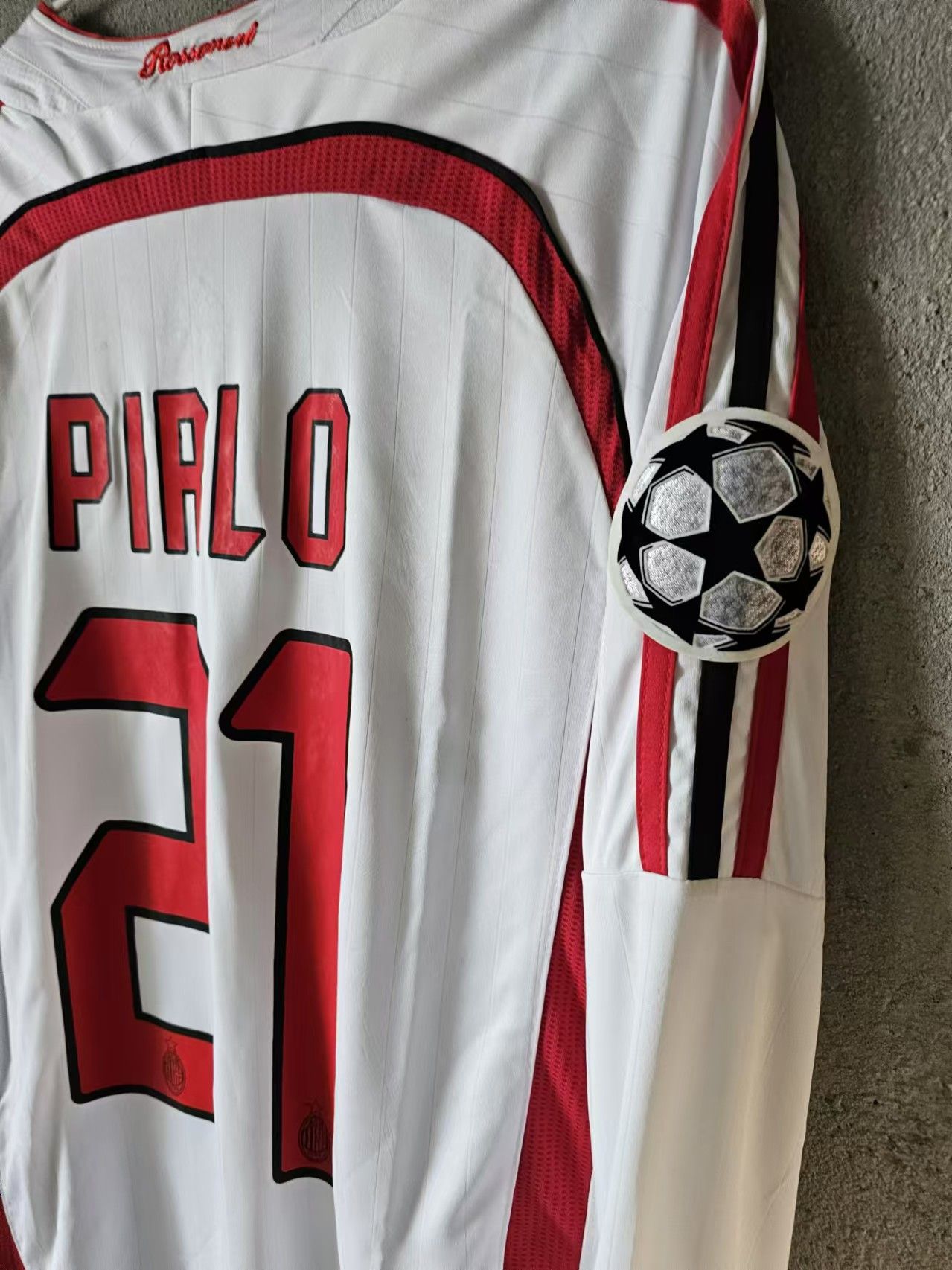 Other 2006 2007 AC Milan 21 Andrea Pirlo Jersey Away Size US L / EU 52-54 / 3 - 3 Thumbnail