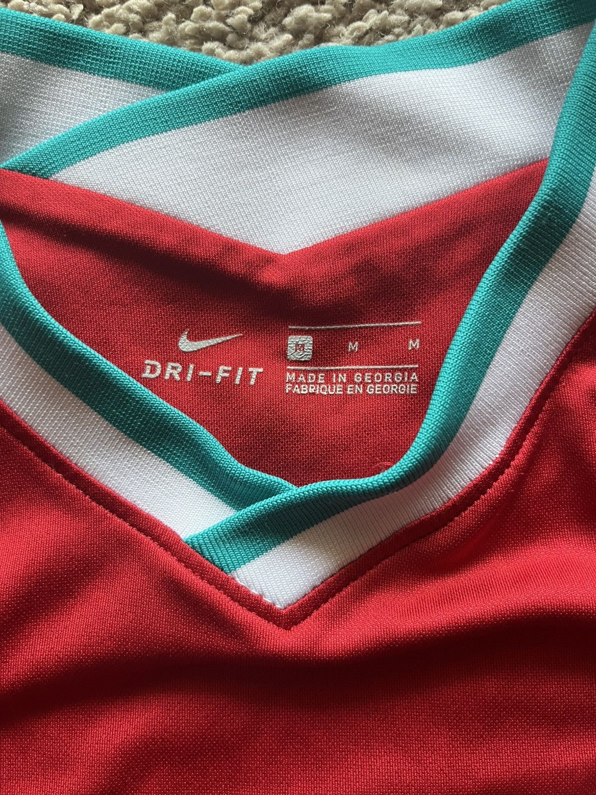 Nike Liverpool home jersey 20/21 Size US M / EU 48-50 / 2 - 4 Thumbnail