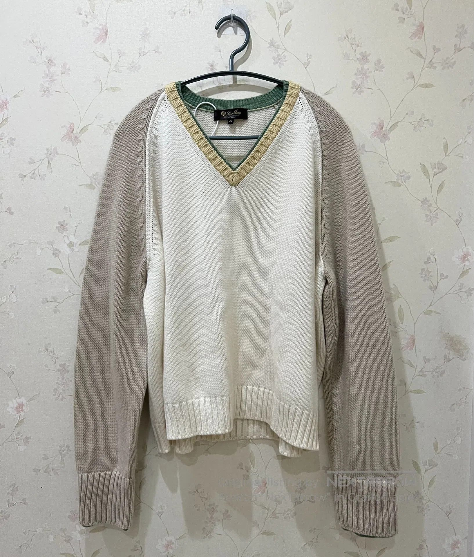 Loro Piana LORO PIANA Colorful V-neck college-style cashmere sweater| Size US S / EU 44-46 / 1 - 1 Thumbnail