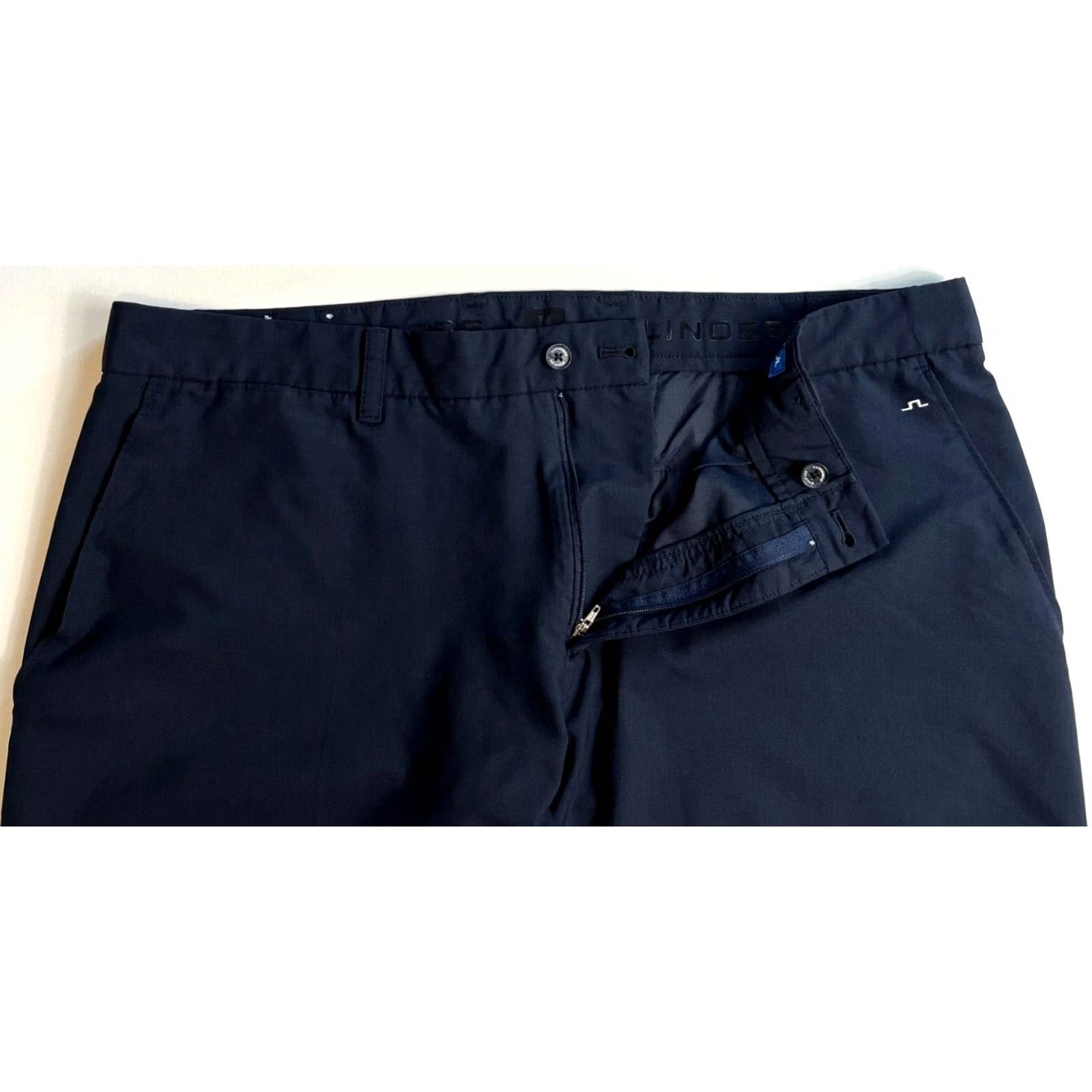J.Lindeberg J.Lindeberg Men’s Somle Tapered Light Poly Shorts Navy 38 Inseam 11 Golf Chino Casual Waist 38 Style: Preppy Men's Shorts Size US 38 / EU 54 - 3 Thumbnail
