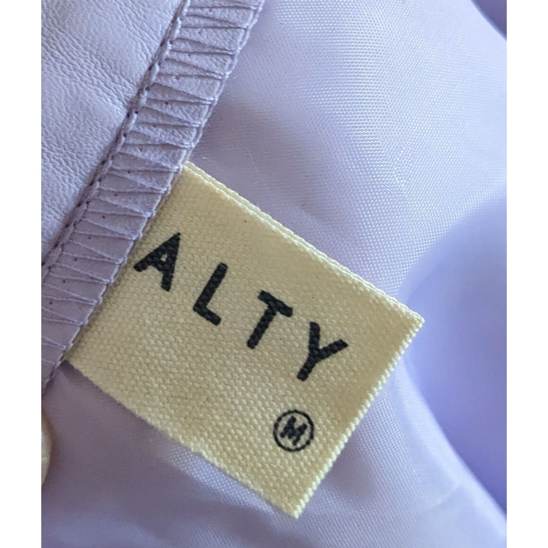 Other Salty Pastel Purple Faux Leather Mini Skirt Size Medium Size 27" / US 4 / IT 40 - 8 Thumbnail
