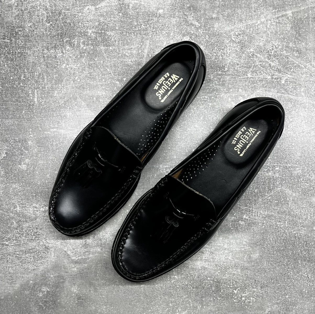 Other WEEJUN HERITAGE LARKIN TASSEL LOAFERS BLACK Size US 9 / EU 42 - 3 Thumbnail