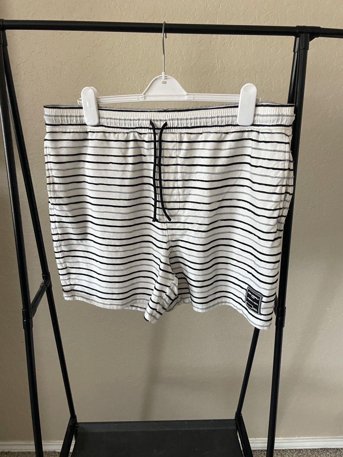 Karl Lagerfeld Striped drawstring Shorts Size US 38 / EU 54 - 1 Thumbnail