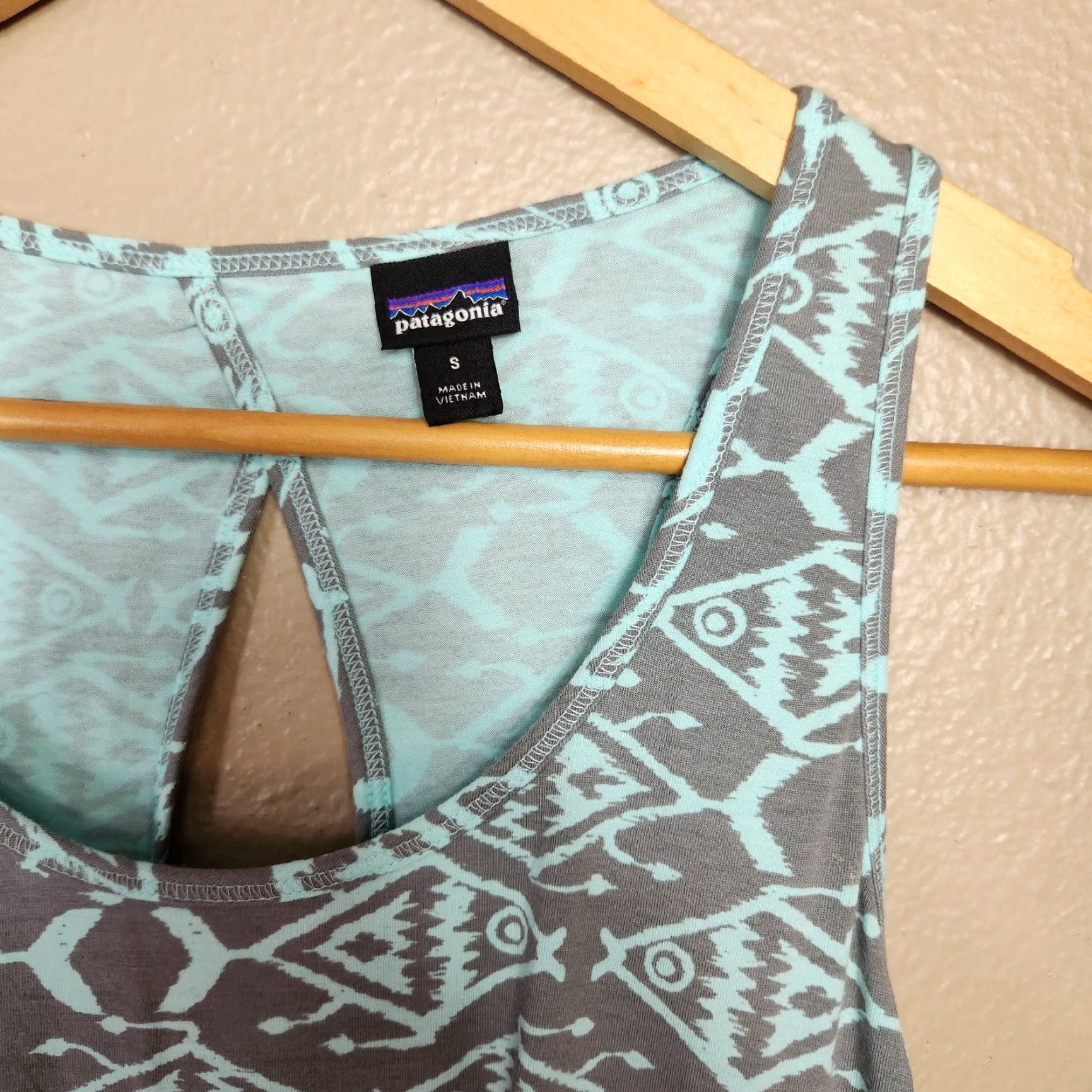 Patagonia Patagonia Worn Wear West Ashley Drifter Gray Ikat Fish Tank Dress S Womens Shirt? Size S / US 4 / IT 40 - 2 Thumbnail