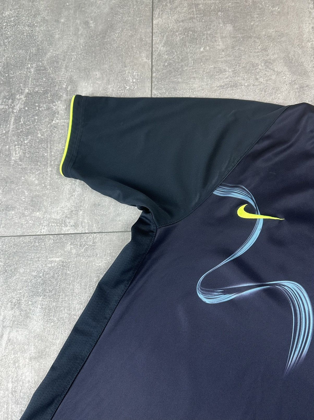 Nike Nike Barcelona FC Retro 2007/08 Training Soccer Jersey Size US S / EU 44-46 / 1 - 7 Thumbnail