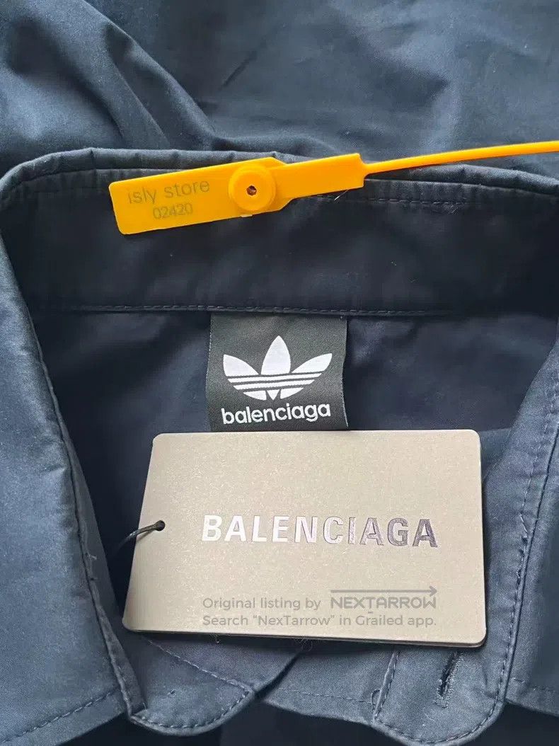 Balenciaga Balenciaga Manchester United Embroidered Letter Logo Shirt Size US M / EU 48-50 / 2 - 2 Thumbnail