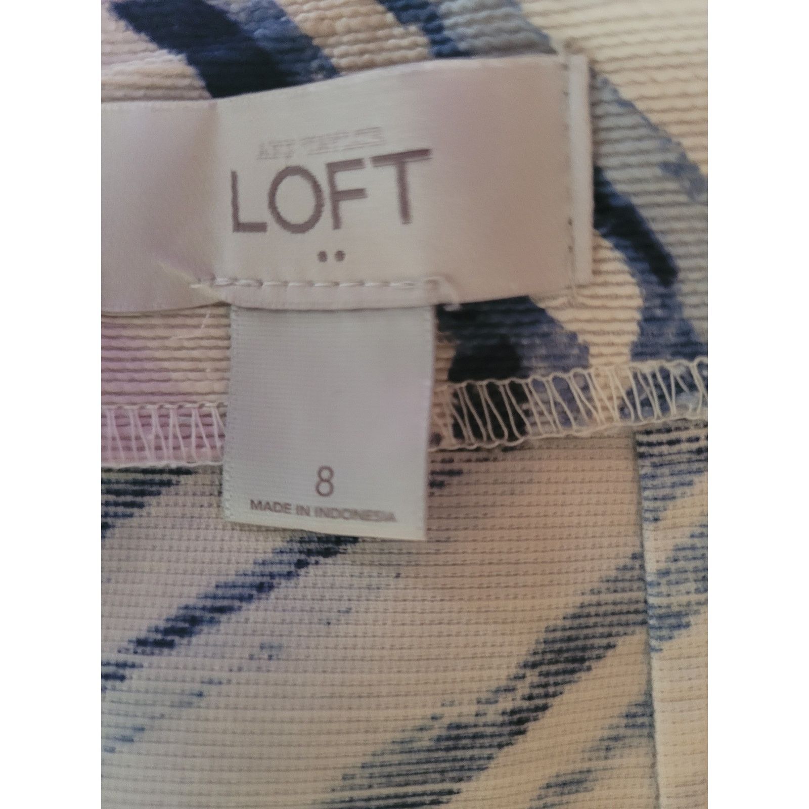 Loft Loft Skirt Tan/Blue Back Zip/Slit Sz 8 Size 30" / US 8 / IT 44 - 4 Thumbnail