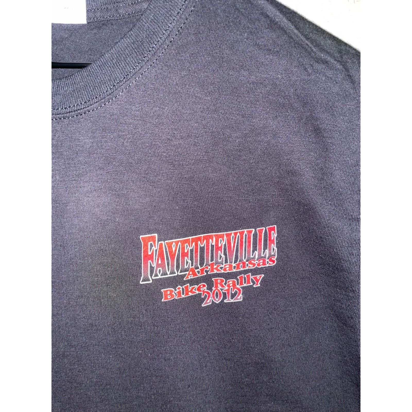Gildan Fayetteville Biker Shirt Arkansas Bike Rally Large Black Tee Size US L / EU 52-54 / 3 - 3 Thumbnail