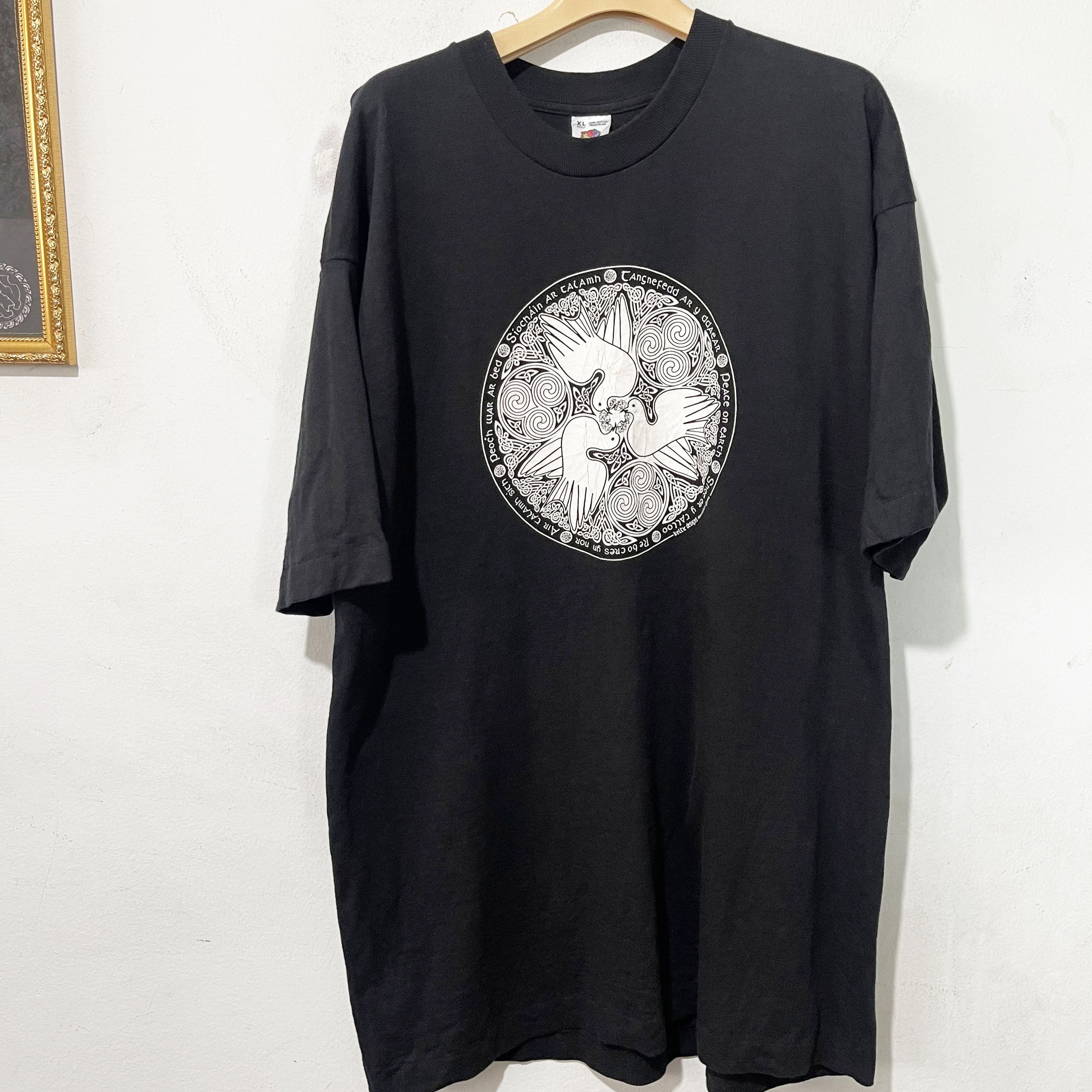 Vintage Vintage 1992 Doves Peace Shirt Size US XL / EU 56 / 4 - 1 Thumbnail