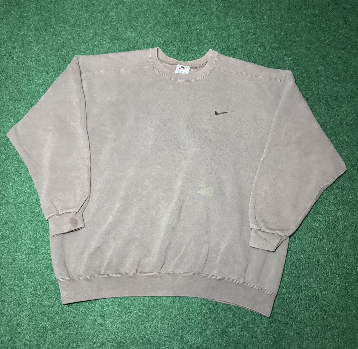Nike Vintage 90s Nike Brown Embroidered Swoosh Sweatshirt Size US XL / EU 56 / 4 - 1 Thumbnail