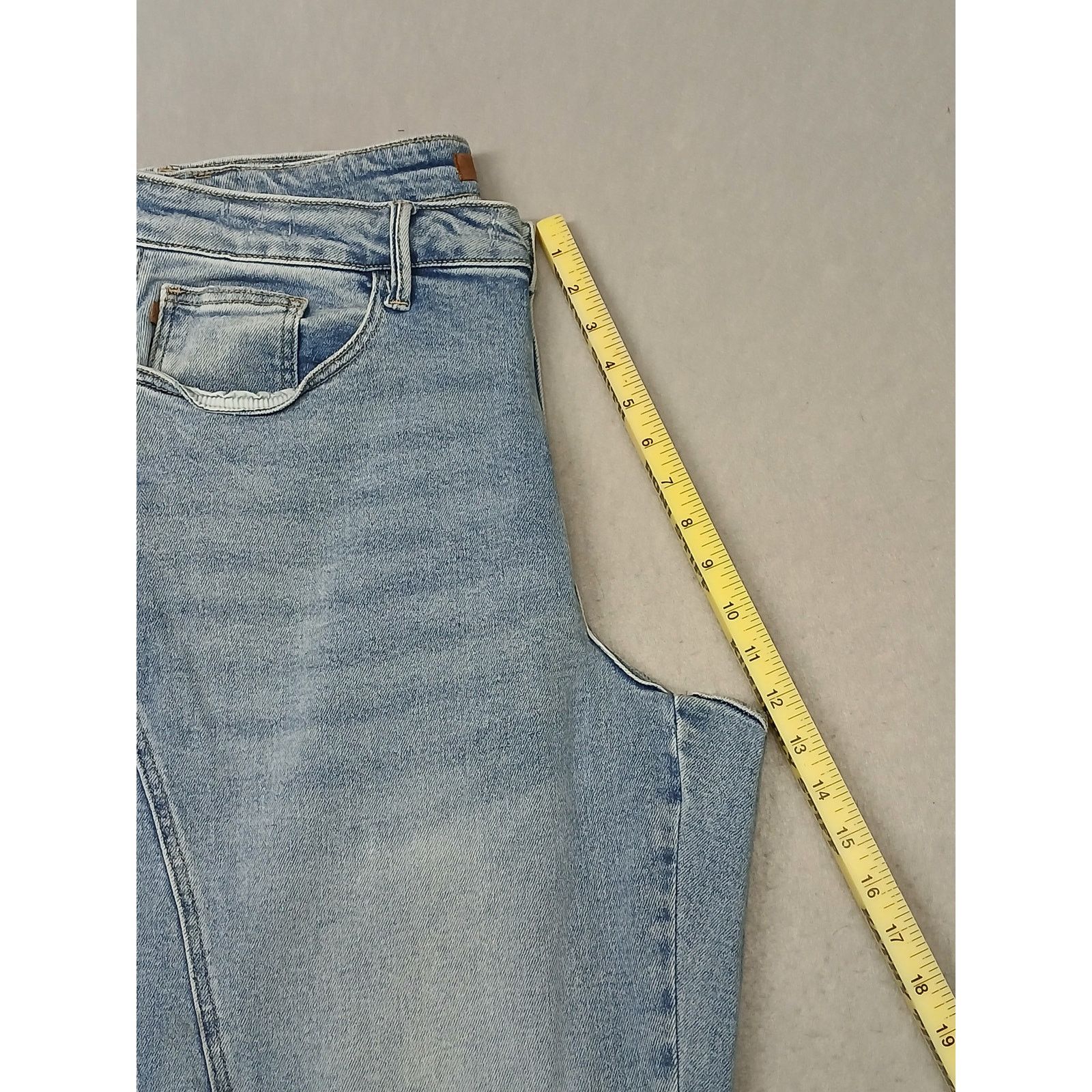 Judy Blue Judy Blue (18W) Women's Baggy Boot Cut Blue Denim Jeans Size 40" / US 18 - 6 Thumbnail