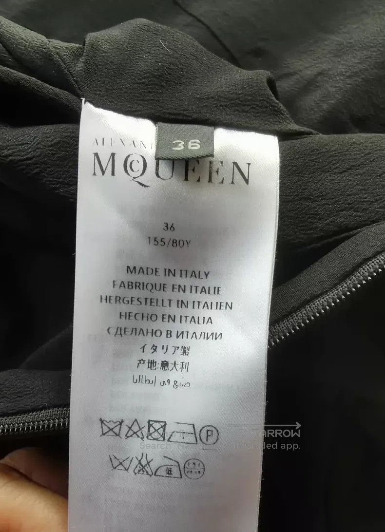 Alexander McQueen Alexander Mcqueen Main line black silk wool dress Size XXS / US 00 / IT 34 - 3 Thumbnail