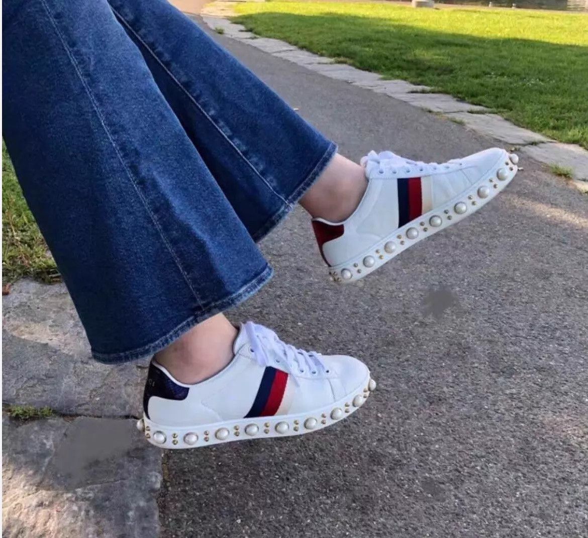 Gucci Gucci ACE Pearl-Embellished White Sneakers 35W Size US 4.5 / IT 34.5 - 8 Thumbnail