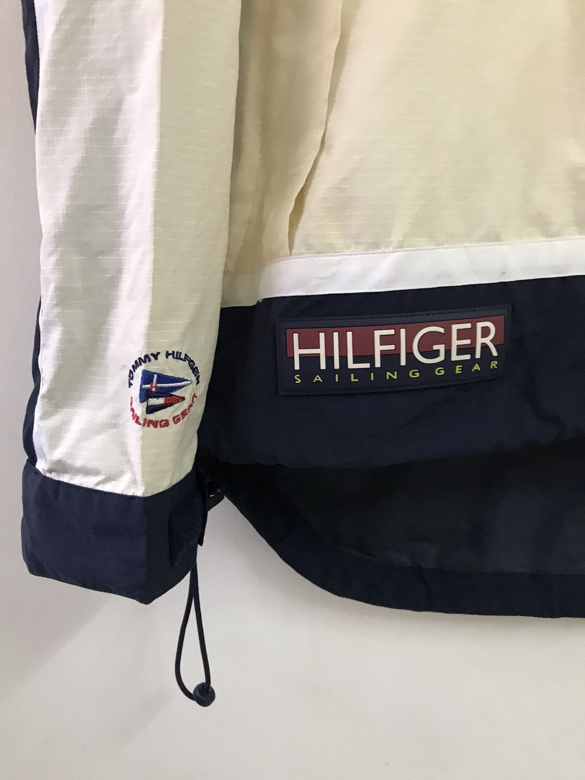 Tommy Hilfiger Vintage Tommy Hilfiger Sailing Gear Waist Bag Jacket Size US L / EU 52-54 / 3 - 5 Thumbnail