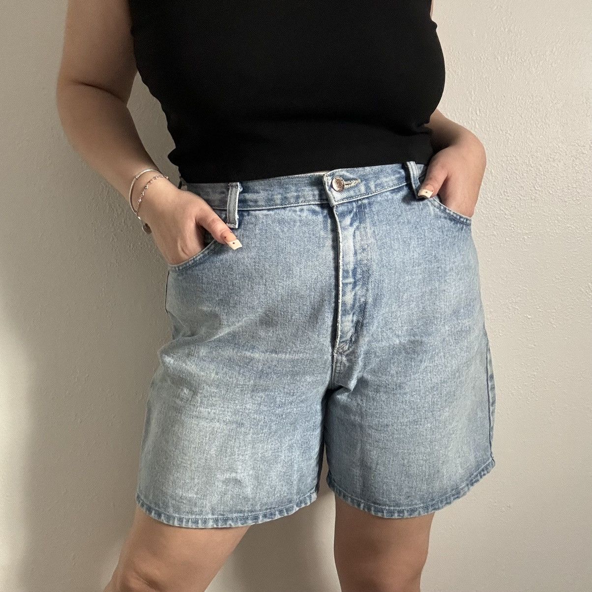 St. Johns Bay ST. JOHNS BAY Vintage 90s Denim Retro High Rise Mom Shorts Size 36" / US 14 / IT 50 - 2 Thumbnail