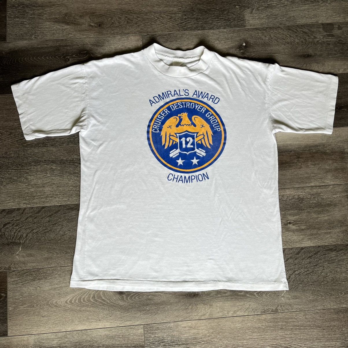 Naval Clothing Factory × Vintage Vintage 1980s Cruiser Destroyer Group US Navy Award T Shirt Size US XL / EU 56 / 4 - 2 Thumbnail