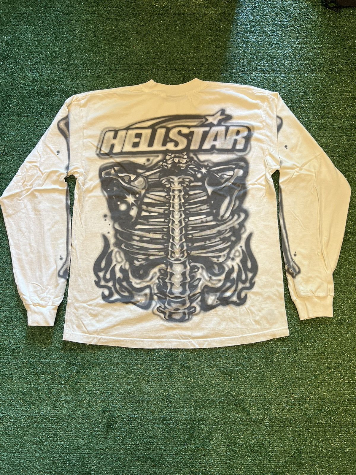 HELLSTAR HELLSTAR “AIRBRUSH BONES” LONG SLEEVE - SIZE MEDIUM Size US M / EU 48-50 / 2 - 2 Thumbnail