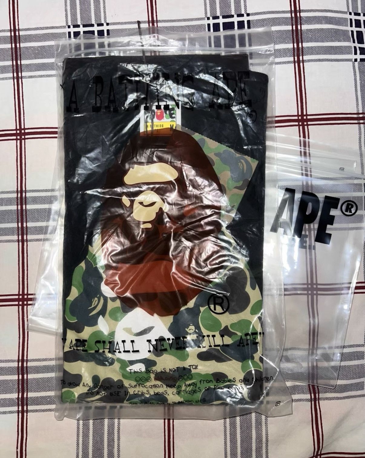 Bape BAPE OG Nigo Era Brand New Black Tee Size US M / EU 48-50 / 2 - 6 Thumbnail