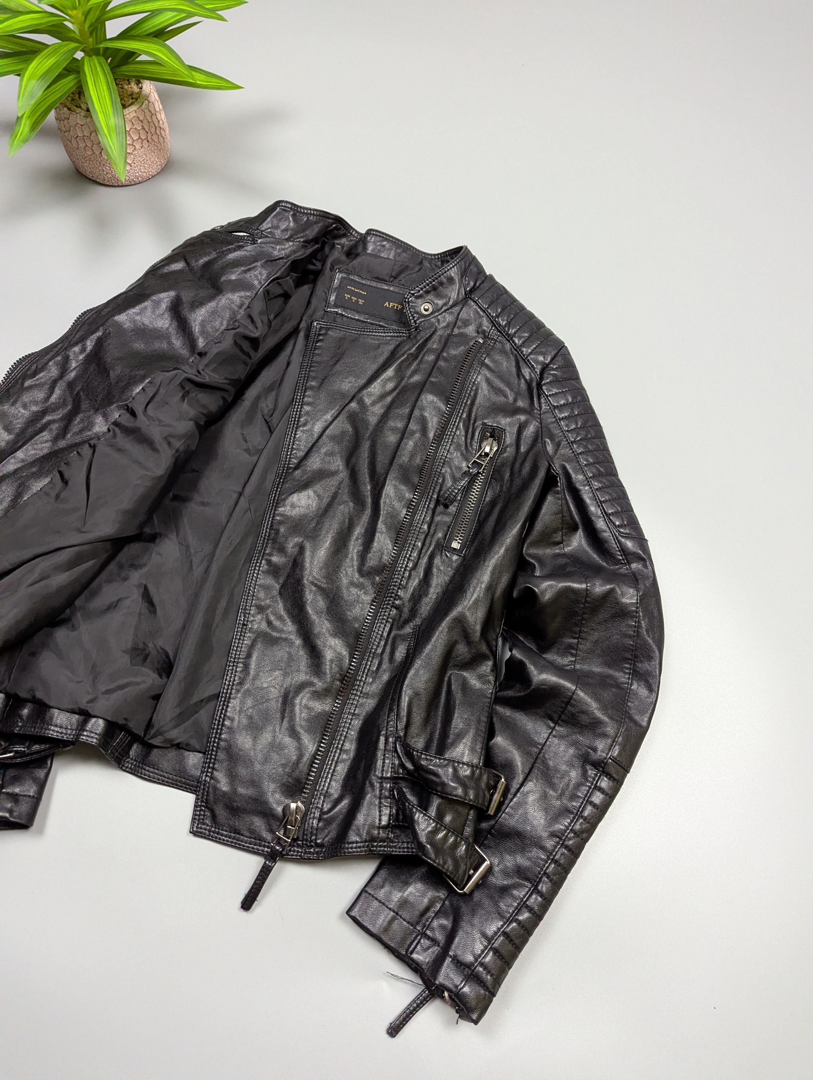 Other Women’s Black Motorcycle Biker Jacket with Skull Back Print Size S / US 4 / IT 40 - 16 Thumbnail