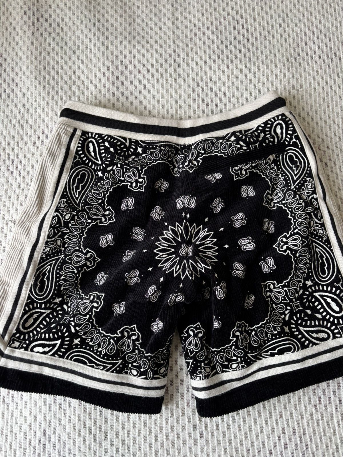 Collect and Select Collect + Select x Effulgence shorts - medium Size US 34 / EU 50 - 2 Thumbnail