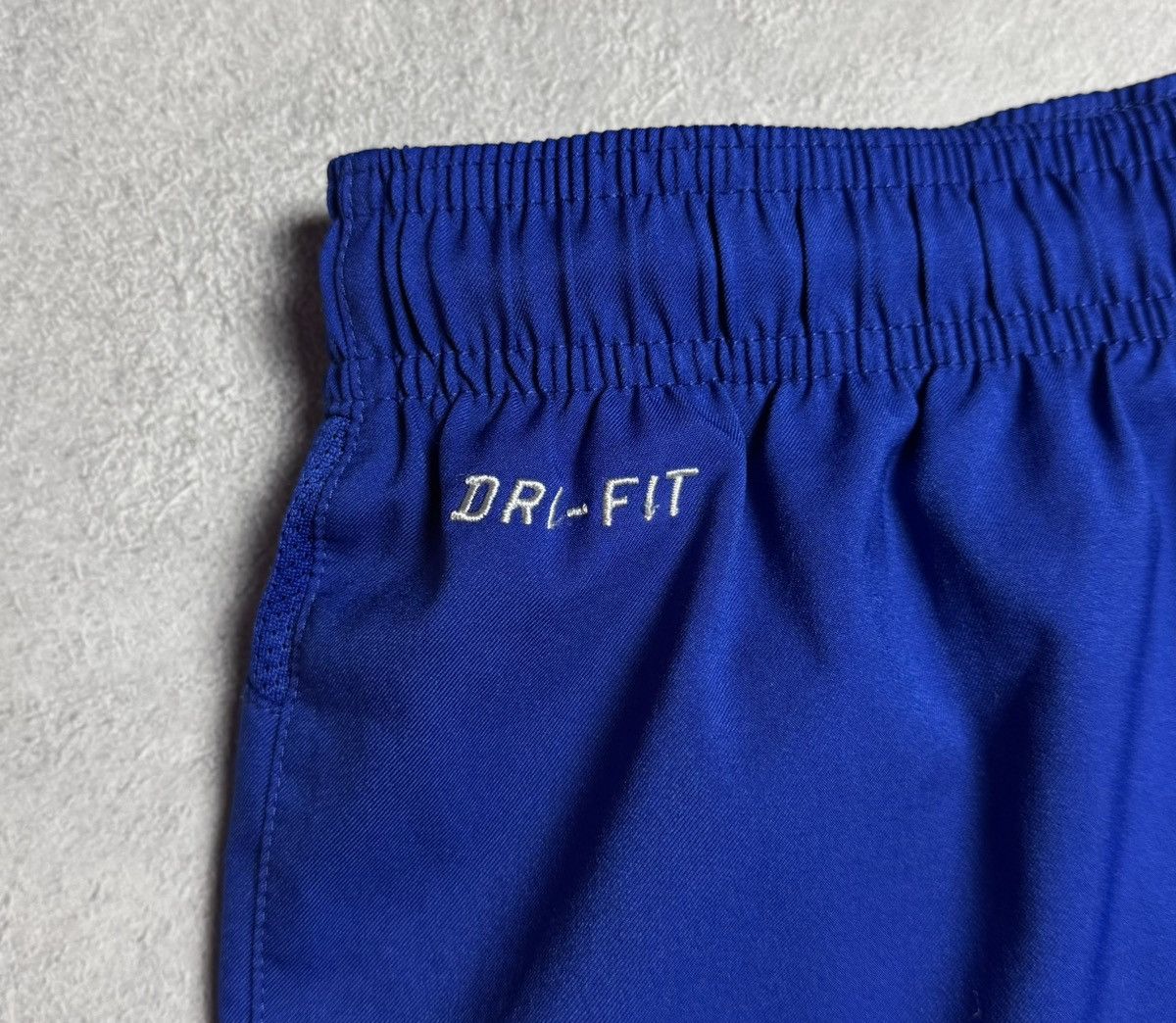Other Barcelona 2013 2014 Goalkeeper Football Soccer Shorts Nike Size US 34 / EU 50 - 9 Thumbnail