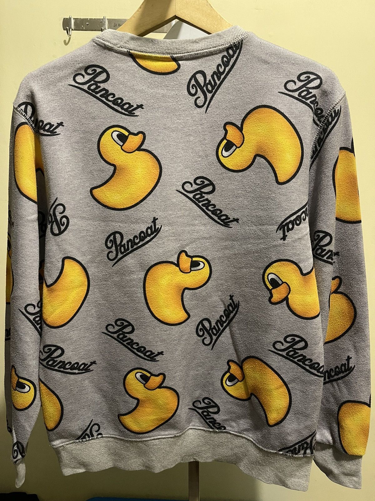 Pancoat × Vintage Pancoat Sweatshirt, Gray with Yellow Duck Pattern Size US S / EU 44-46 / 1 - 3 Thumbnail