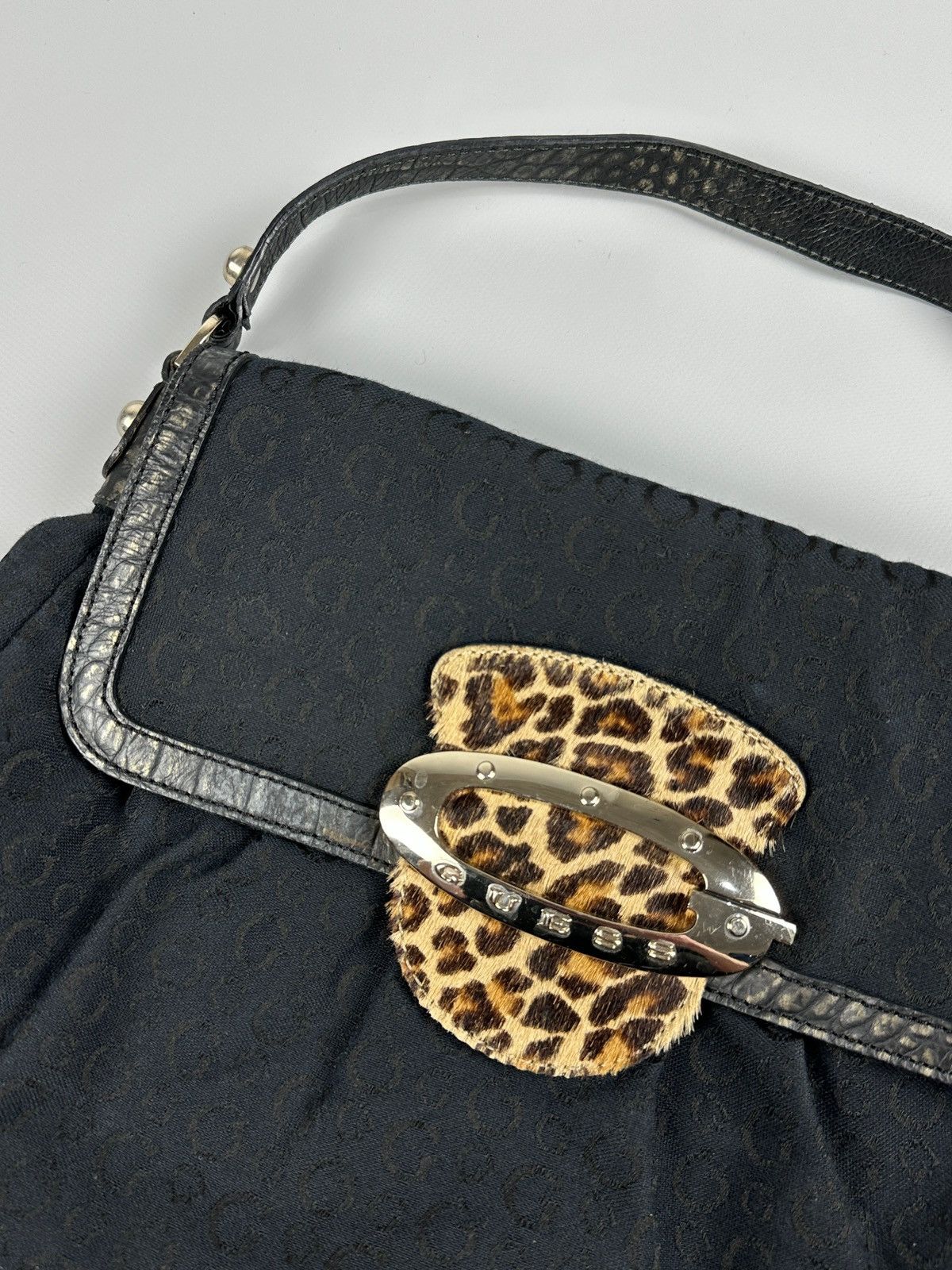 Guess Vintage Guess Y2K Monogram Leopard Print Shoulder Hobo Bag Size ONE SIZE - 4 Thumbnail