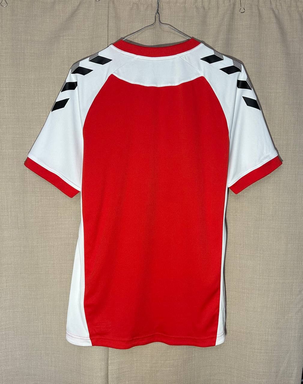 Hummel Fleetwood Town 2021 2022 Home Hummel Football Jersey Shirt Size US M / EU 48-50 / 2 - 2 Thumbnail