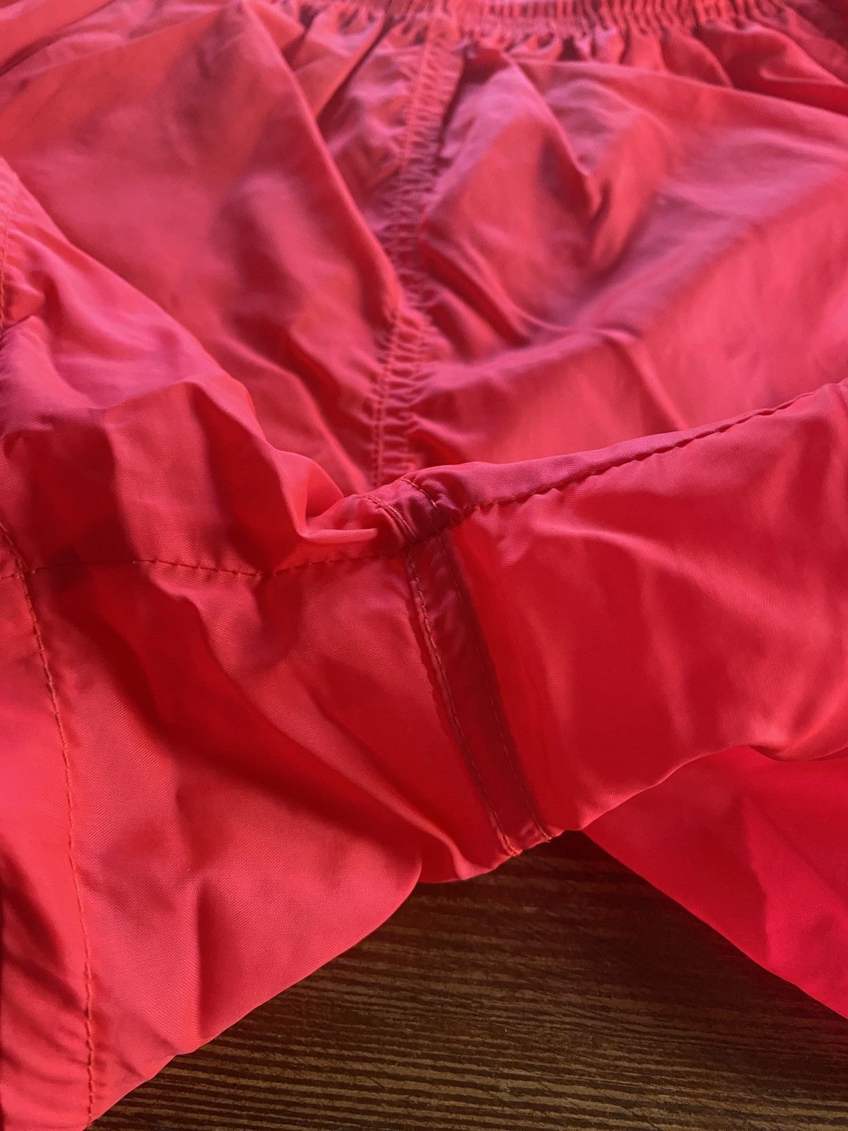 Reebok Vintage 80’s Reebok Hot Pink Nylon Running Short Shorts Size US 32 / EU 48 - 6 Thumbnail