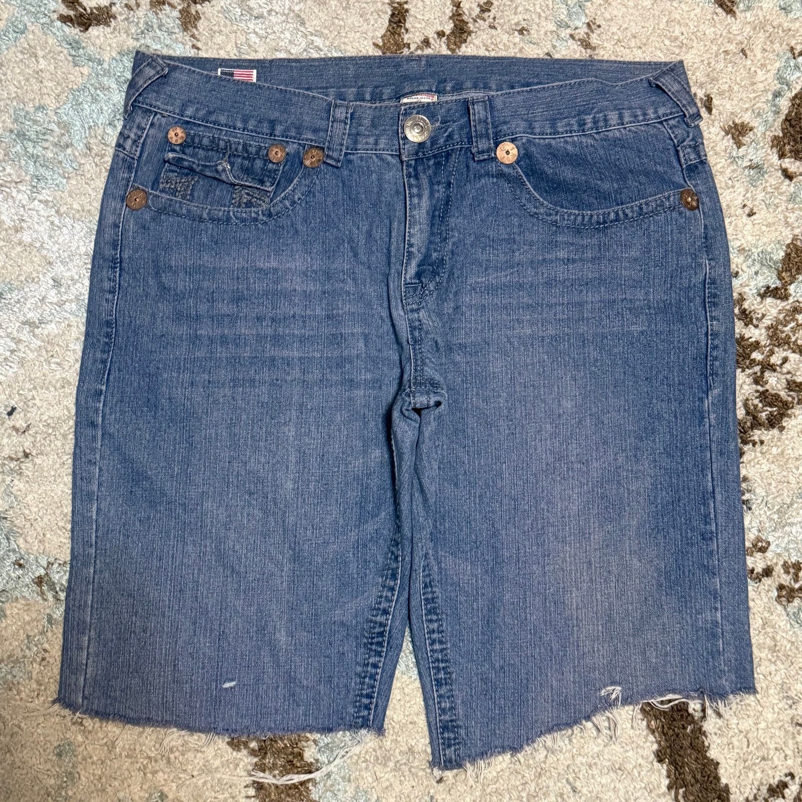 True Religion True Religion Cut Off Jean Shorts Size 38 Skull Logo Y2K Size US 38 / EU 54 - 2 Thumbnail