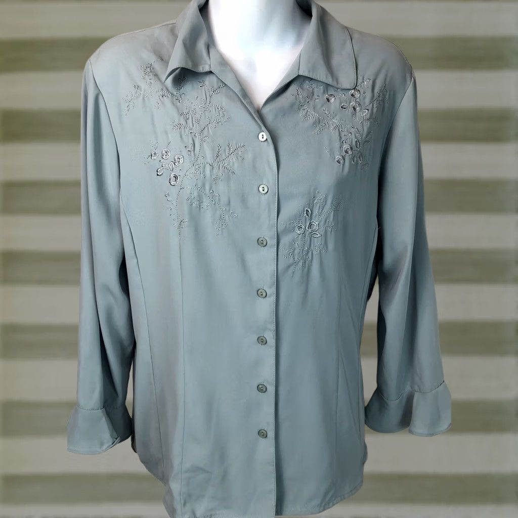 Vintage Covington Top Blouse L Blue Embroidered 3/4 Sleeve Ruffle Button Front Collared Shirt Women XL? Size L / US 10 / IT 46 - 1 Thumbnail