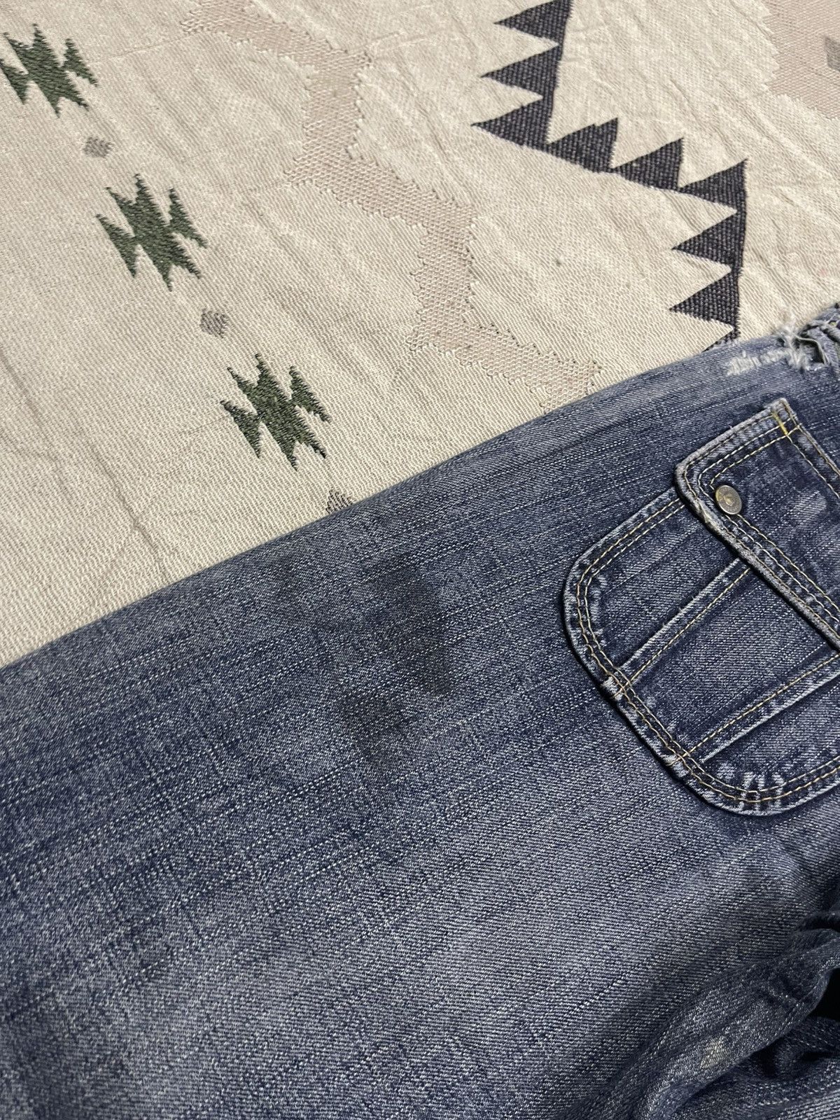 Levi's 2000s LEVIS WASHABLE FLARE JEANS Size 29" - 17 Thumbnail