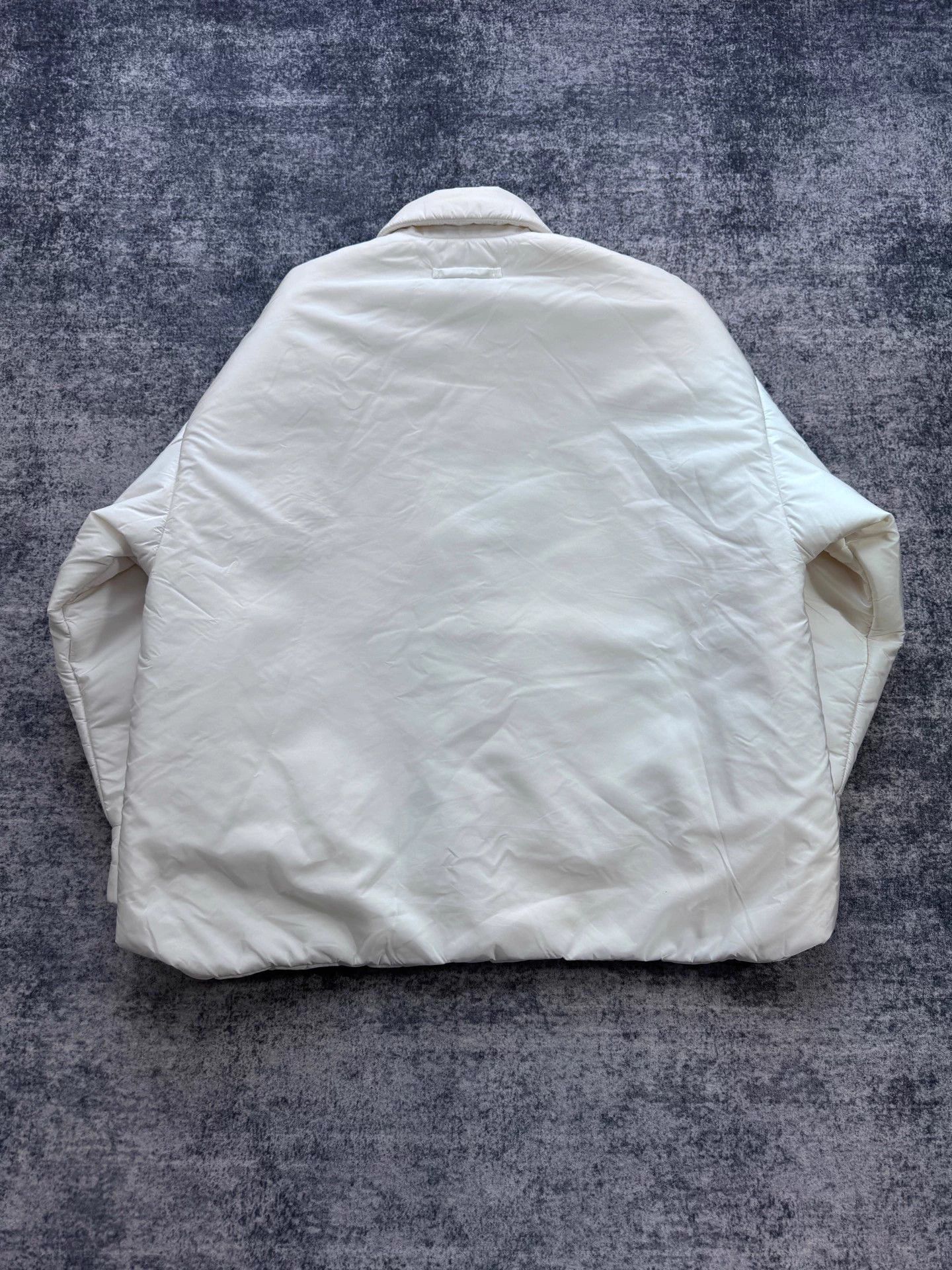 Prada Prada White Triangle Logo Nylon Cotton Puffer Jacket 36 Size XS / US 0-2 / IT 36-38 - 2 Thumbnail