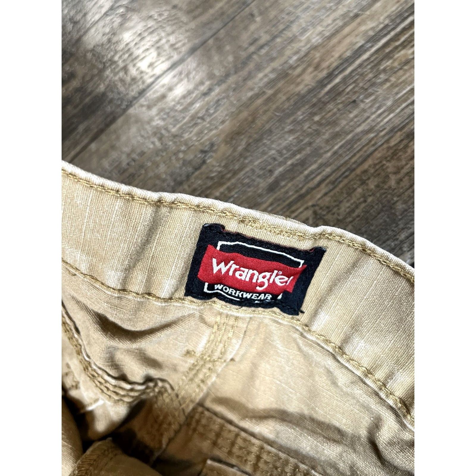 Wrangler VINTAGE Wrangler Riggs Workwear Pants Mens 32x30 Carpenter Cargo Straight Belt Loops Beige Brown 3W060BR Mens Size US 32 / EU 48 - 5 Thumbnail