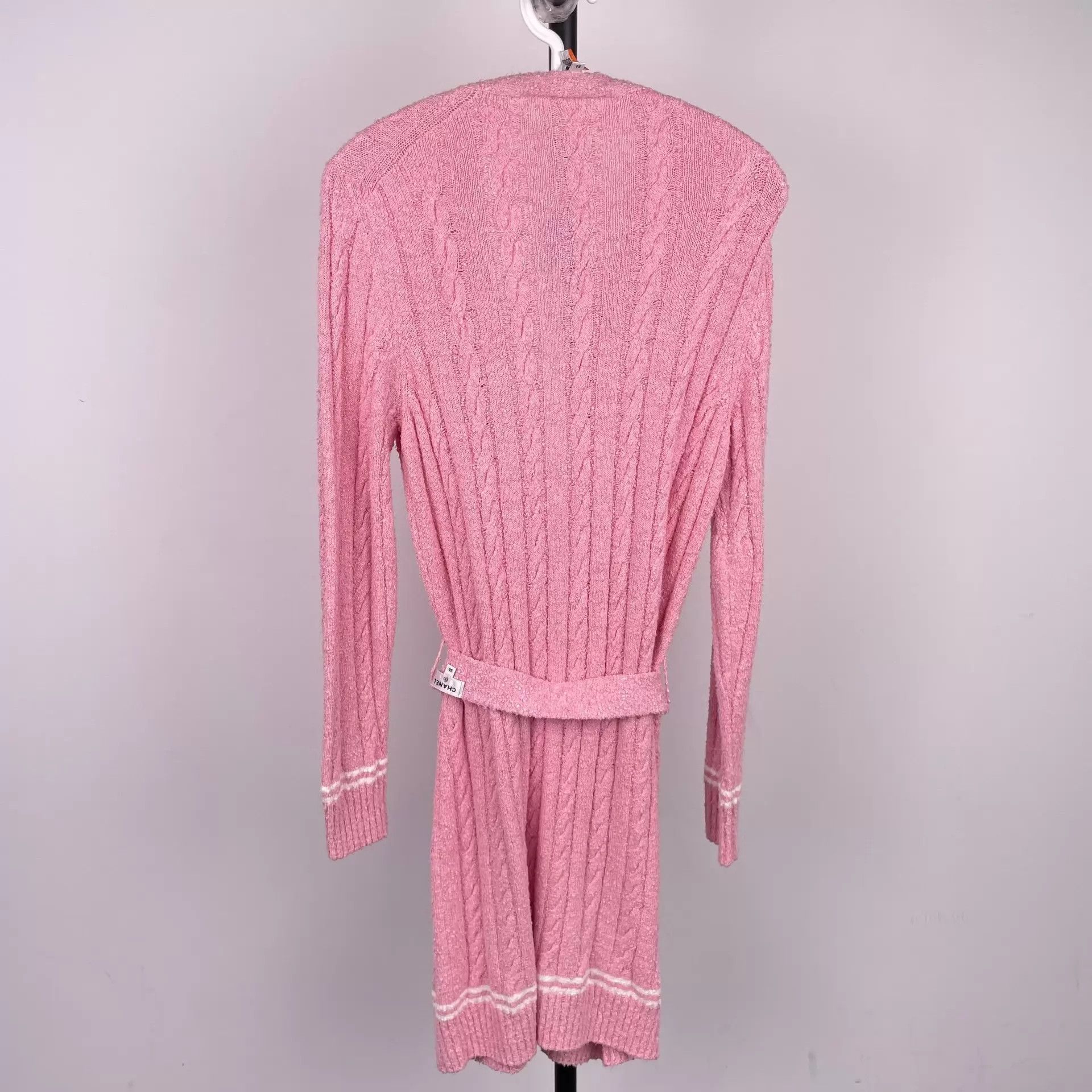 Chanel CHANEL women's pink knit cardigan dress size 36 Size XS / US 0-2 / IT 36-38 - 2 Thumbnail